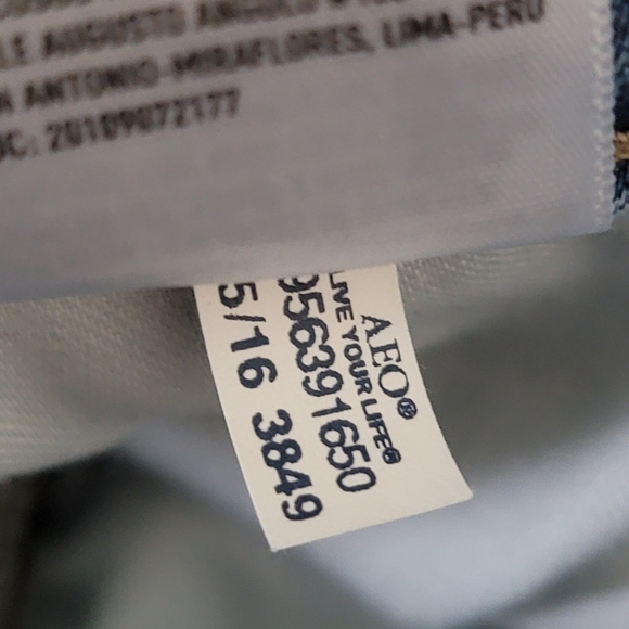 American Eagle Original Straight Leg Jeans - Picture 5 of 12